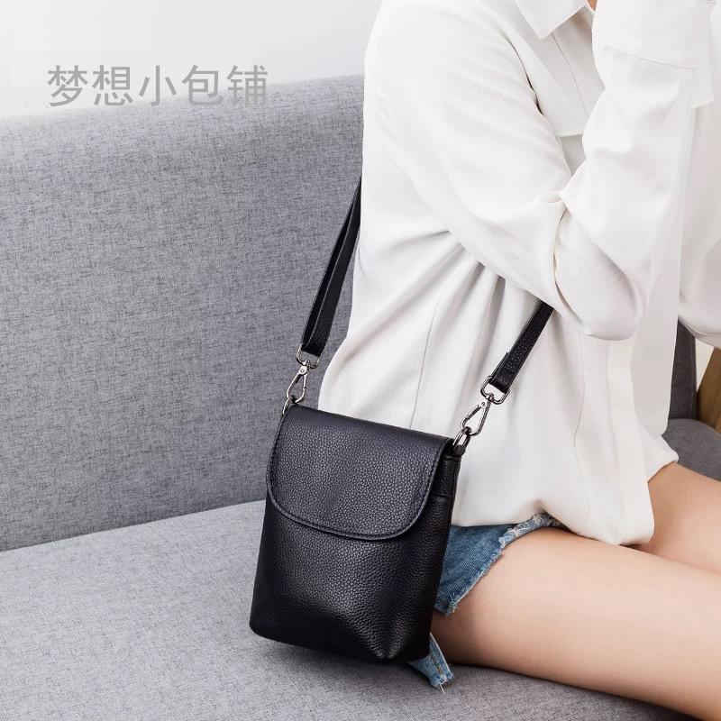 真皮手机包女轻便百搭单肩斜挎包