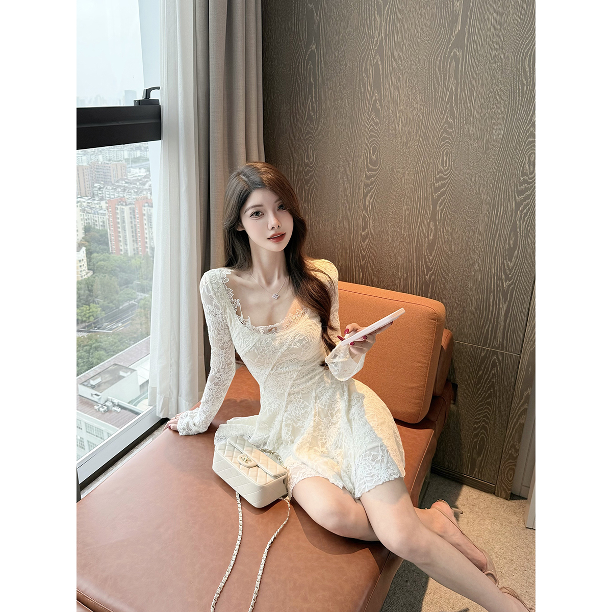 JustQin【lace白栀子】2025秋冬新款蕾丝拼接性感收腰连衣裙女