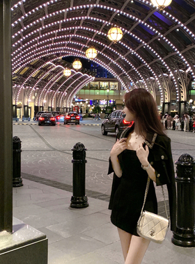 JustQin【英伦剪影】奢华高级感水钻缎面拼接小香外套短裤女套装