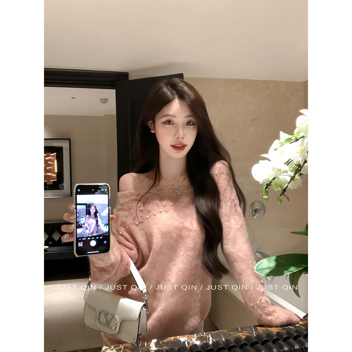 JustQin【私藏幽兰】气质羊毛显瘦蕾丝拼接钉珠马海毛镂空毛衣女