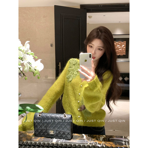 JustQin【氧气微凉】气质显瘦单排扣刺绣V领马海毛衣开衫外套女秋