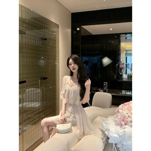 JustQin【沙绘子】2026新款夏装性感花边短裙纯欲收腰连衣裙女