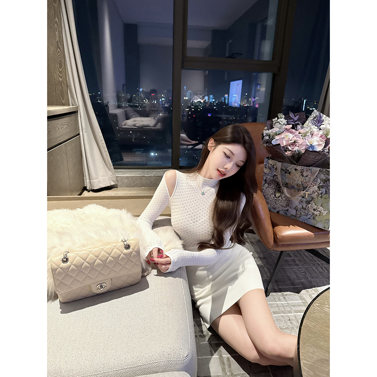 JustQin 11/28【岛上冬日】秋冬新款性感收腰露肩针织连衣裙女