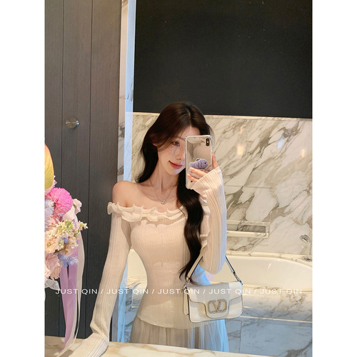 JustQin【南法绮花】修身显瘦一字肩荷叶边羊毛针织衫上衣女秋季