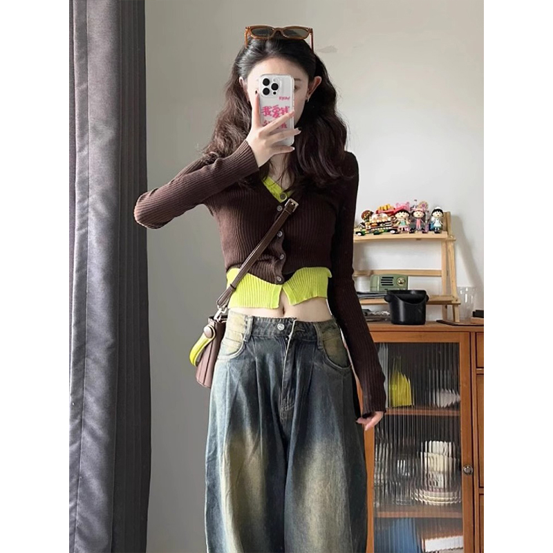 2025春秋新款V领针织衫女超漂亮性感露肚脐撞色设计感假两件上衣