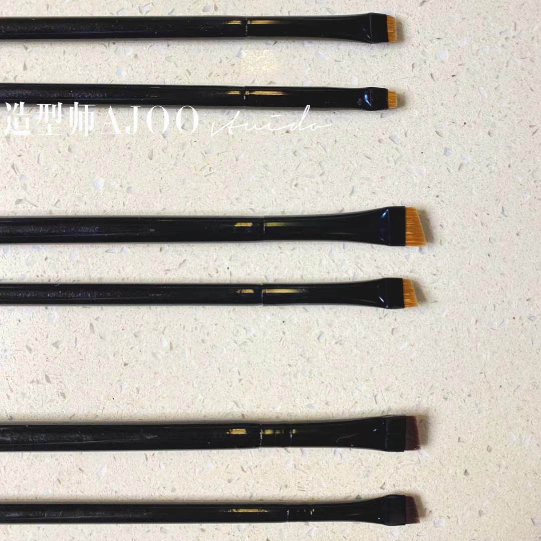 造型师ajoojun斜角眼线刷两支装细小艾虎毛小平头眼线刷