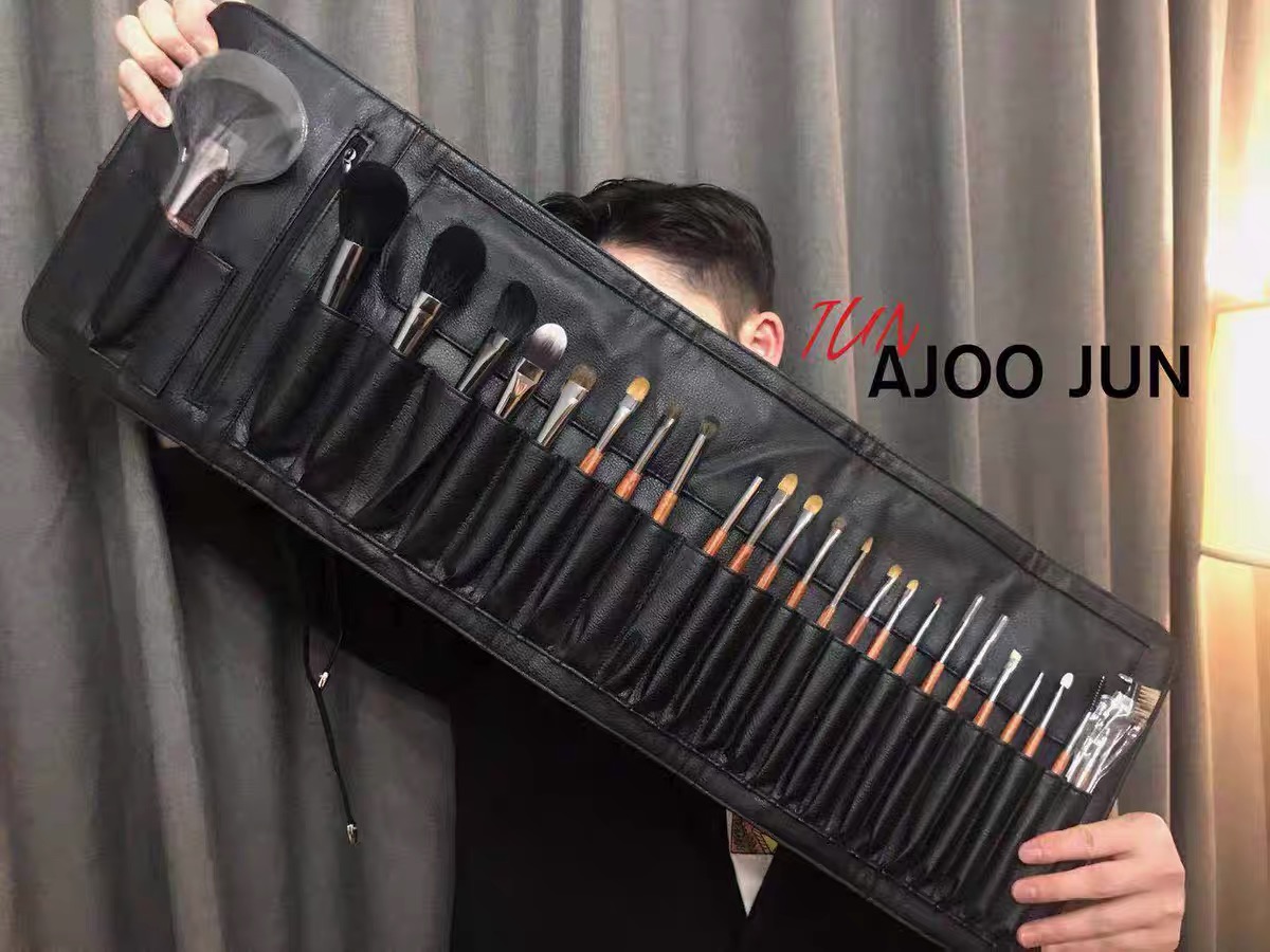 专业羊毛化妆套刷