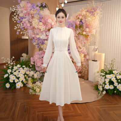 早秋流行穿搭气质感裙子