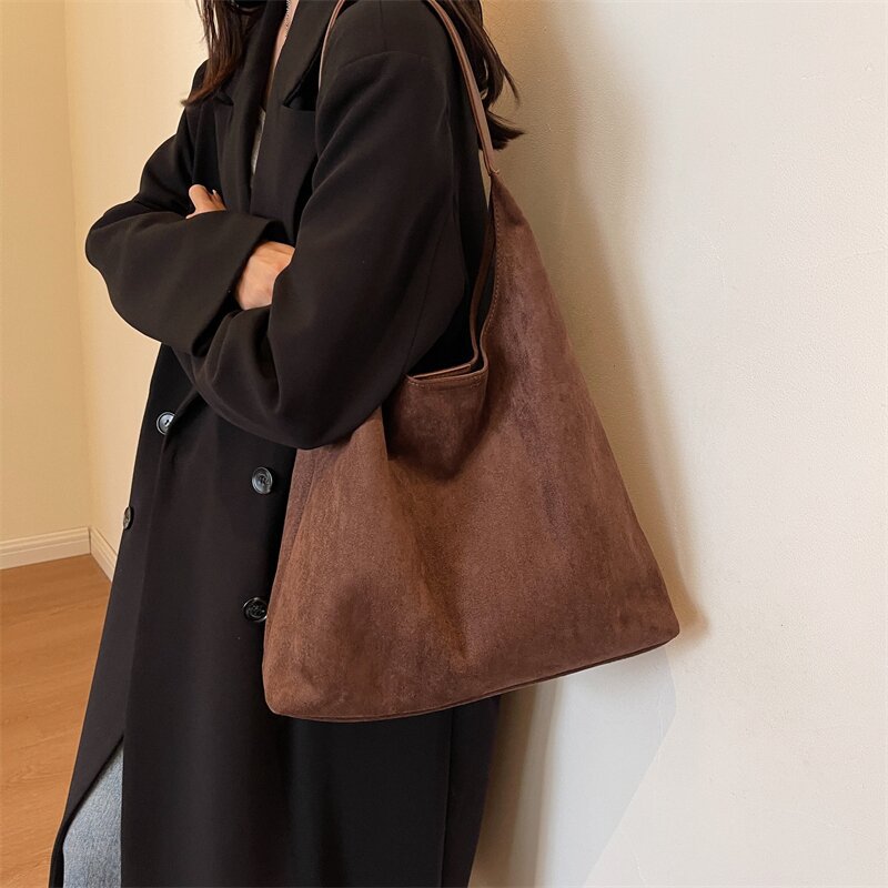 日本复古磨砂麂皮绒腋下包女新款图片