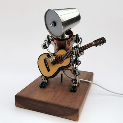 [宣城太守]工业风金属朋克手工机器人桌面摆件装饰乐器吉它贝司