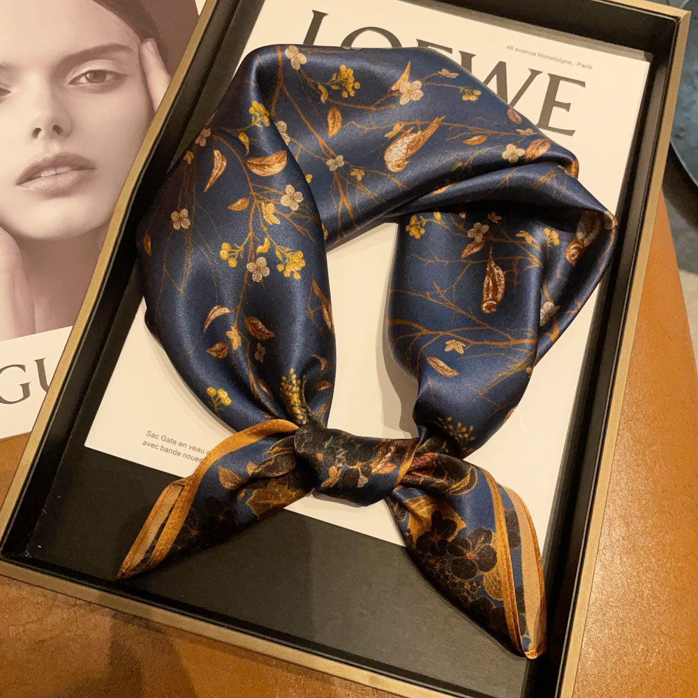 桑蚕丝丝巾小方巾女春秋薄款复古百搭真丝围巾杭州丝绸装饰小领巾,服饰配件/皮带/帽子/围巾,围巾/丝巾/披肩,淘宝优惠券,粉丝福利购,淘宝优惠卷