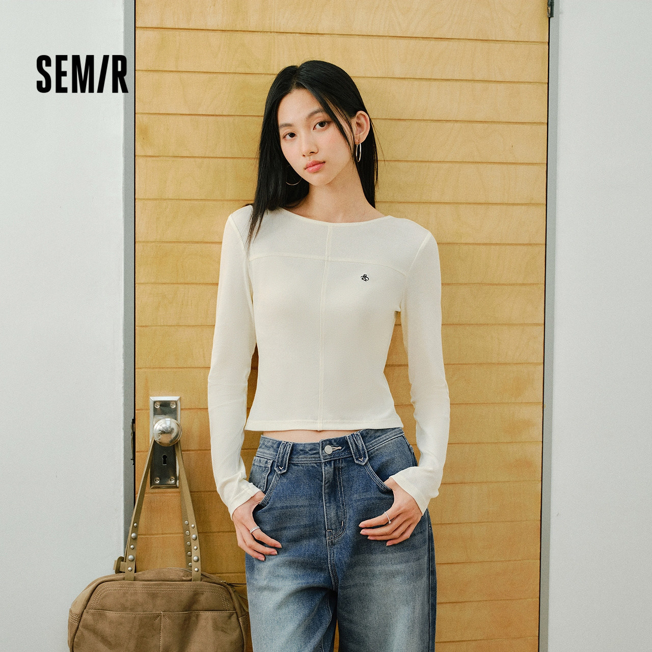 森马长袖T恤女春短款一字领修身内搭绣花2026新款百搭小心机上衣,女装/女士精品,T恤,淘宝优惠券,粉丝福利购,淘宝优惠卷