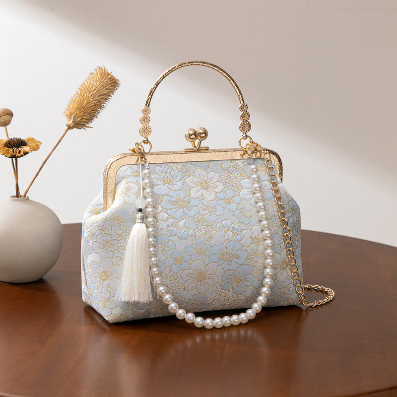 新中式汉服旗袍包包手提新款复古单肩斜挎气质古风手拎口金包成品,箱包皮具/热销女包/男包,手拿包,淘宝优惠券,粉丝福利购,淘宝优惠卷