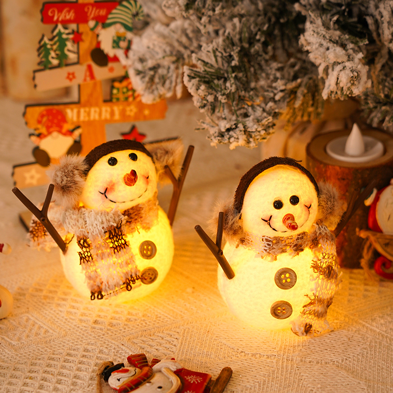 圣诞装饰品氛围布置场景发光雪人