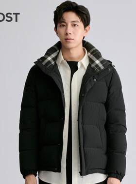 黑色休闲连帽短款羽绒服