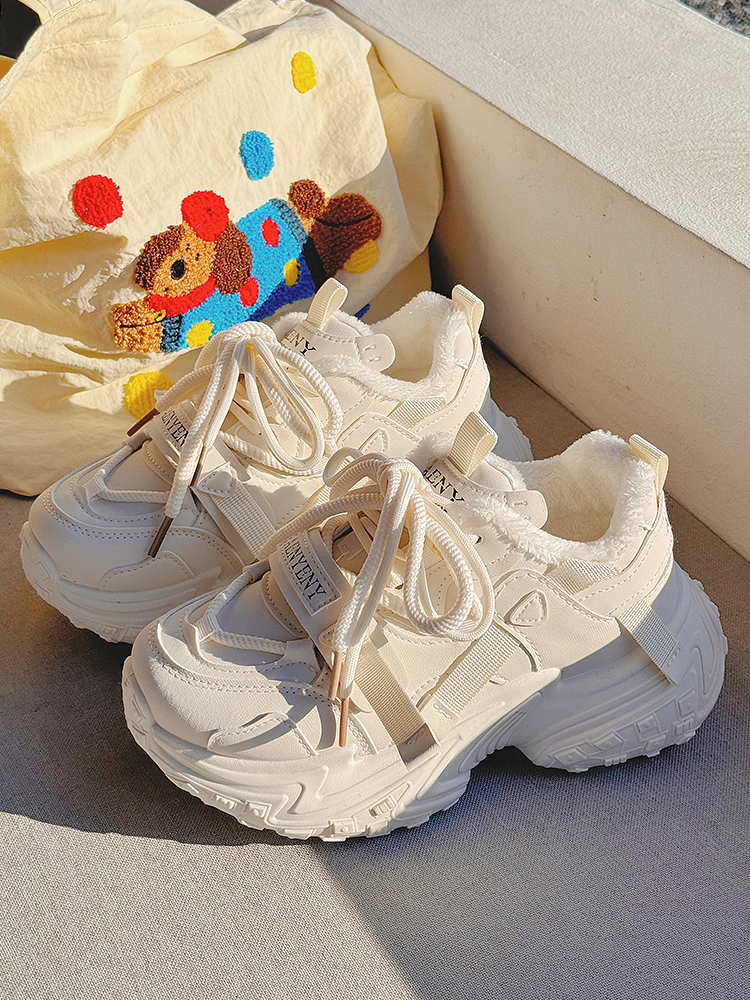 Mktkm棉鞋羊毛衬白鞋2025新款流行秋冬厚底增加小众鞋别致百搭