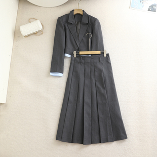 百褶半身裙两件套女 学院风撞色拼接西装 伊系 可拆卸拼接衣袖