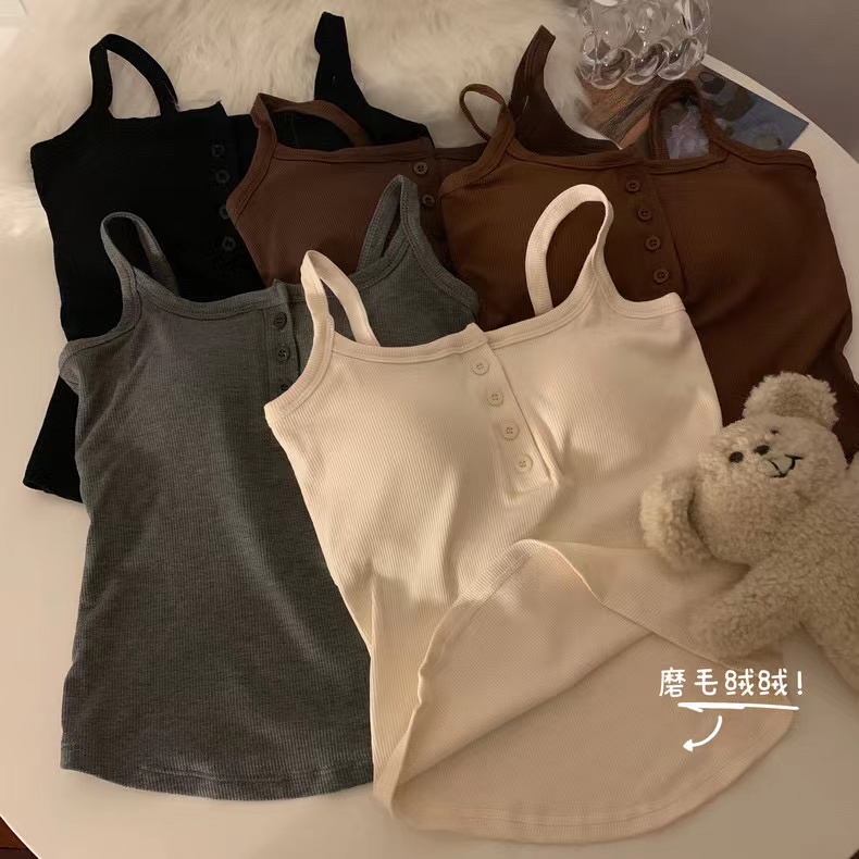 带胸垫吊带背心辣妹纯色纽扣女秋