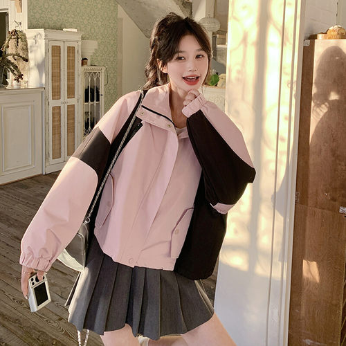 【2024早春现货】粉色连帽冲锋衣外套  P135K188