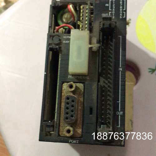 CJ1M-CPU21成色如图，实物拍摄，不知道好坏，配件价出议价