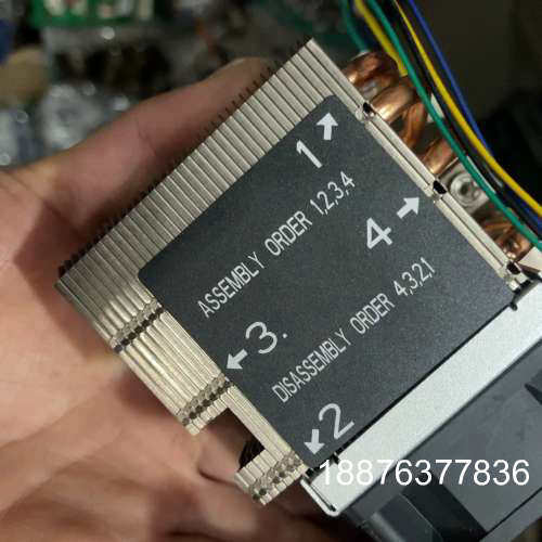 LGA 3647服务器散热器，适用于多种平台，其中一个掉了一议价