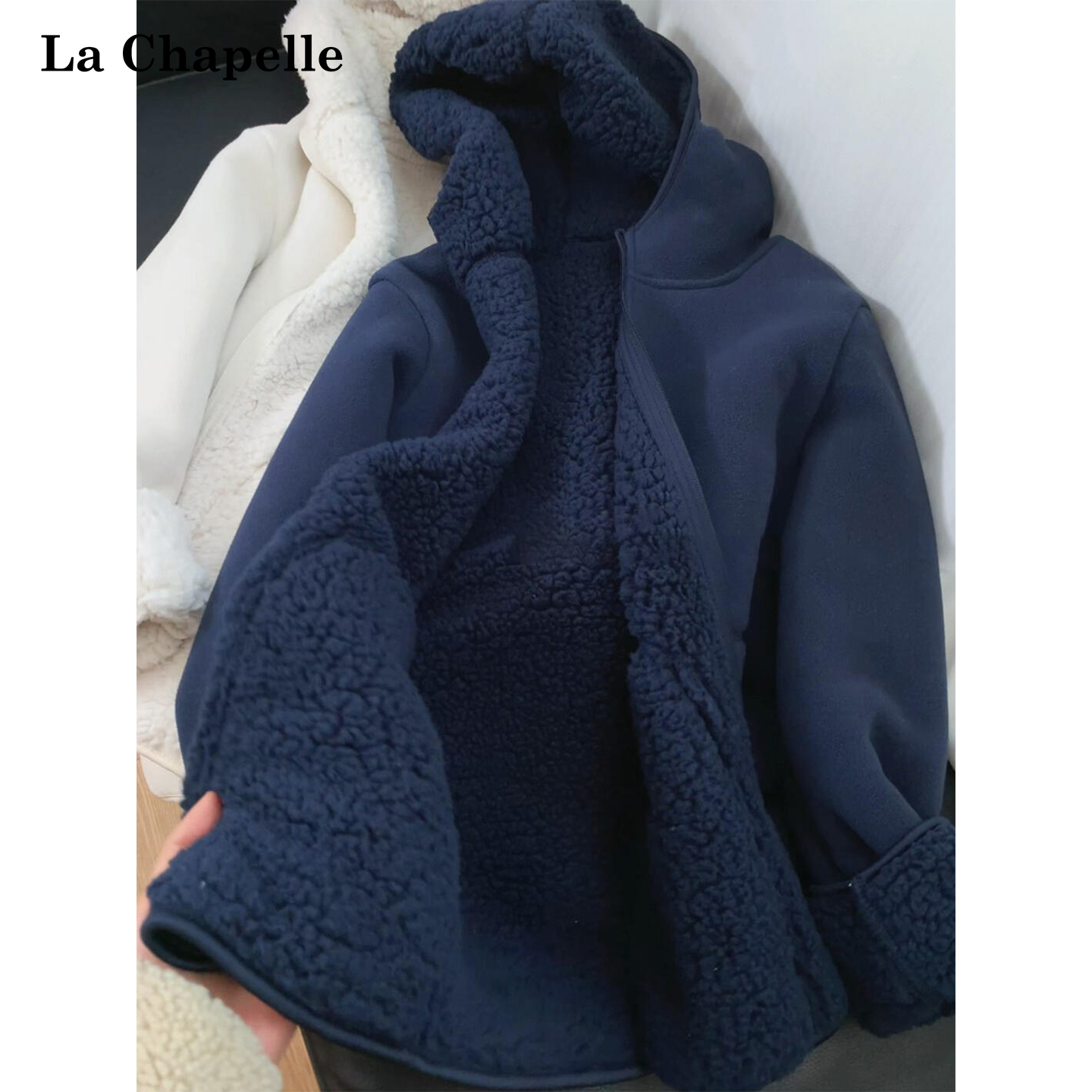 拉夏贝尔藏蓝色加绒加厚连帽卫衣