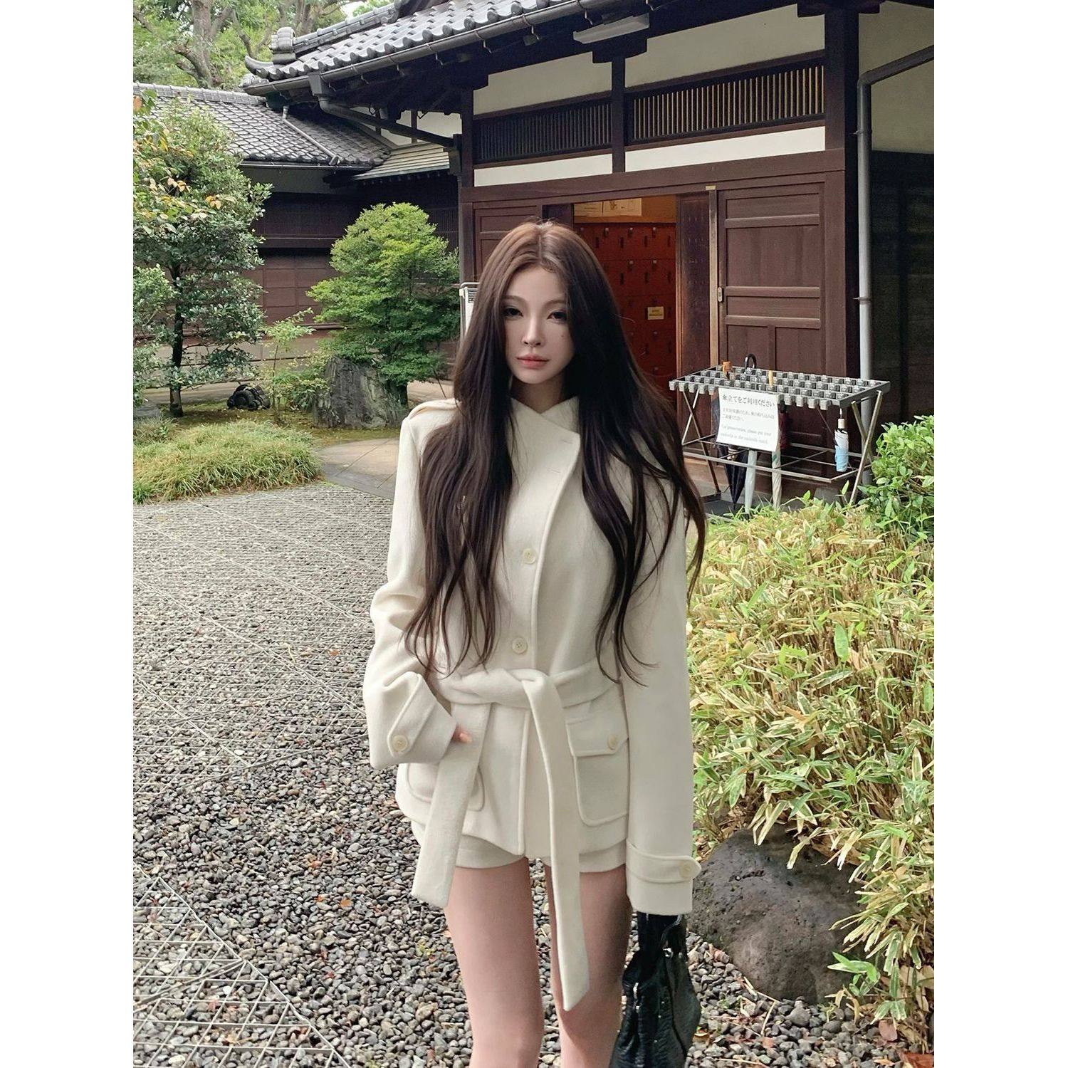 京都美奈 高级感气质毛呢外套+低腰毛呢短裤2025秋冬新款两件套装