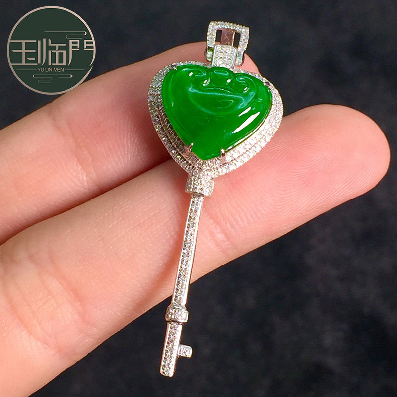 玉临门缅甸老坑天然a货翡翠冰种满色阳绿如意头18k金镶嵌翡翠吊坠