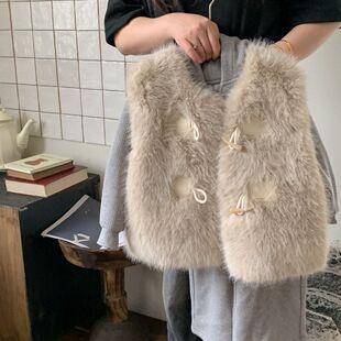 2025韩系童装女童仿皮草马甲冬装新款宝宝洋气加绒环保毛毛外套潮