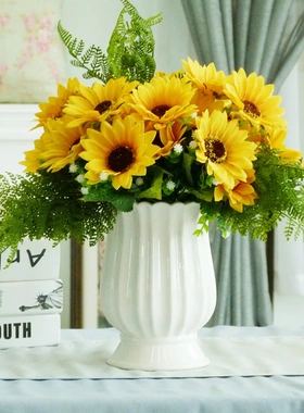 欧式复古白蓝色条纹奖杯陶瓷花瓶