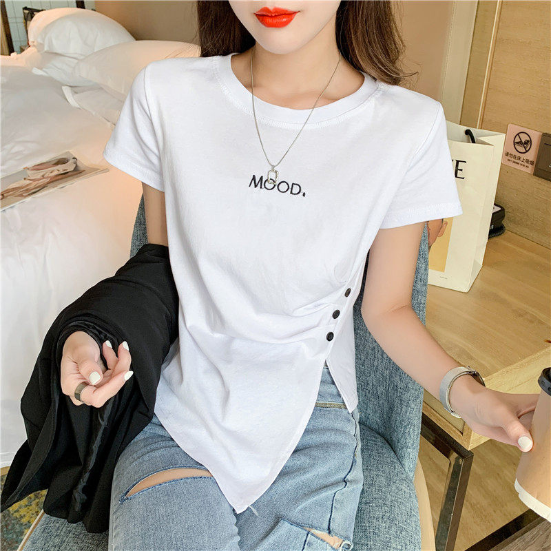 2024년 여름 여성을 위한 새로운 스타일의 세련된 불규칙한 회색 반팔 티셔츠 디자인 짧은 상의