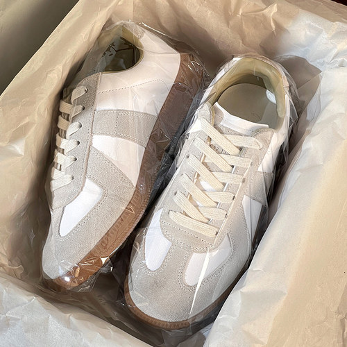 德训鞋休闲百搭款，拒绝一眼假