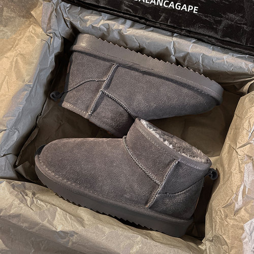 桑坡村皮毛一体灰色雪地靴男女2025新款加绒加厚户外防寒保暖棉鞋