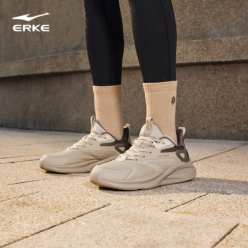 凌跃1鸿星尔克男鞋冬季皮面防水软底回弹跑步鞋男士减震轻运动鞋