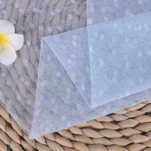 新款直销点点网纱网孔布 涤纶菱形网眼布 大点布圆点婚纱舞台服