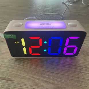 新款直销RGB多功能电子时钟七彩大数字闹钟学生LED镜面时间管理器