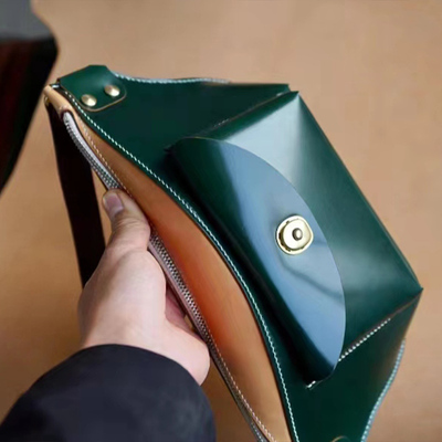 意大利马臀皮手工腊线植鞣头层牛皮胸包男女斜跨百搭腰包养牛原