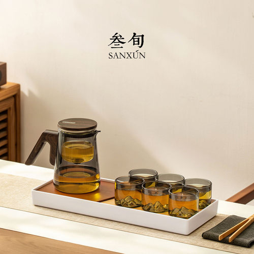 叁旬纳川飘逸壶茶具套装