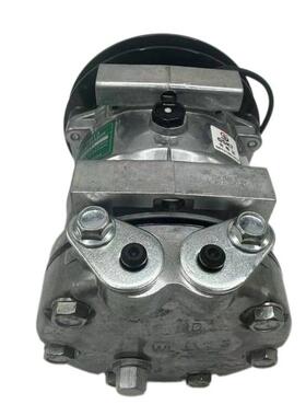适用于小松PC60 70-8 神钢SK130 200 260-8/超8空调压缩机泵挖机