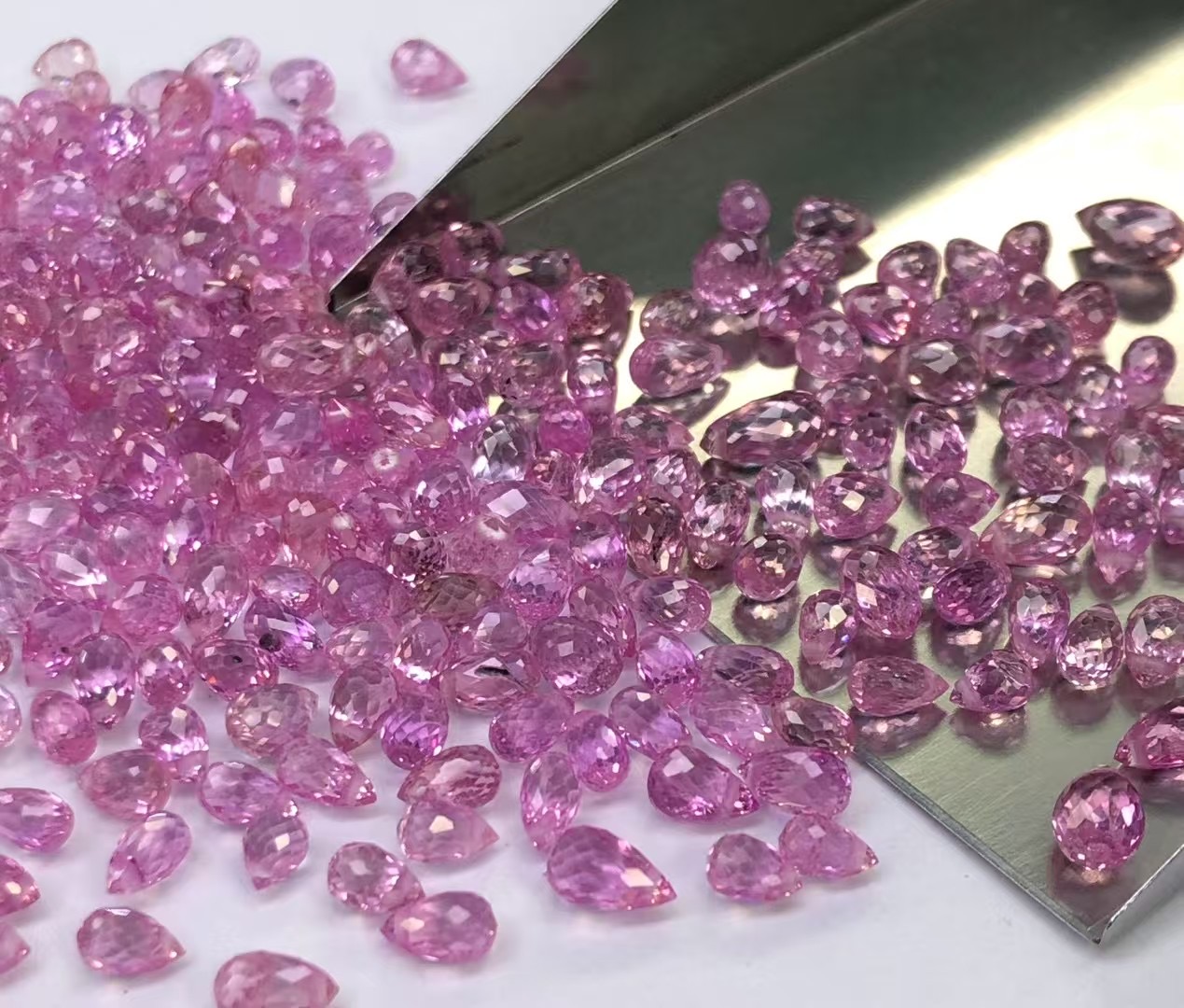 雅鑫彩宝 广州十年老店 天然彩色蓝宝石吊胆 粉蓝宝蓝宝彩宝 横孔