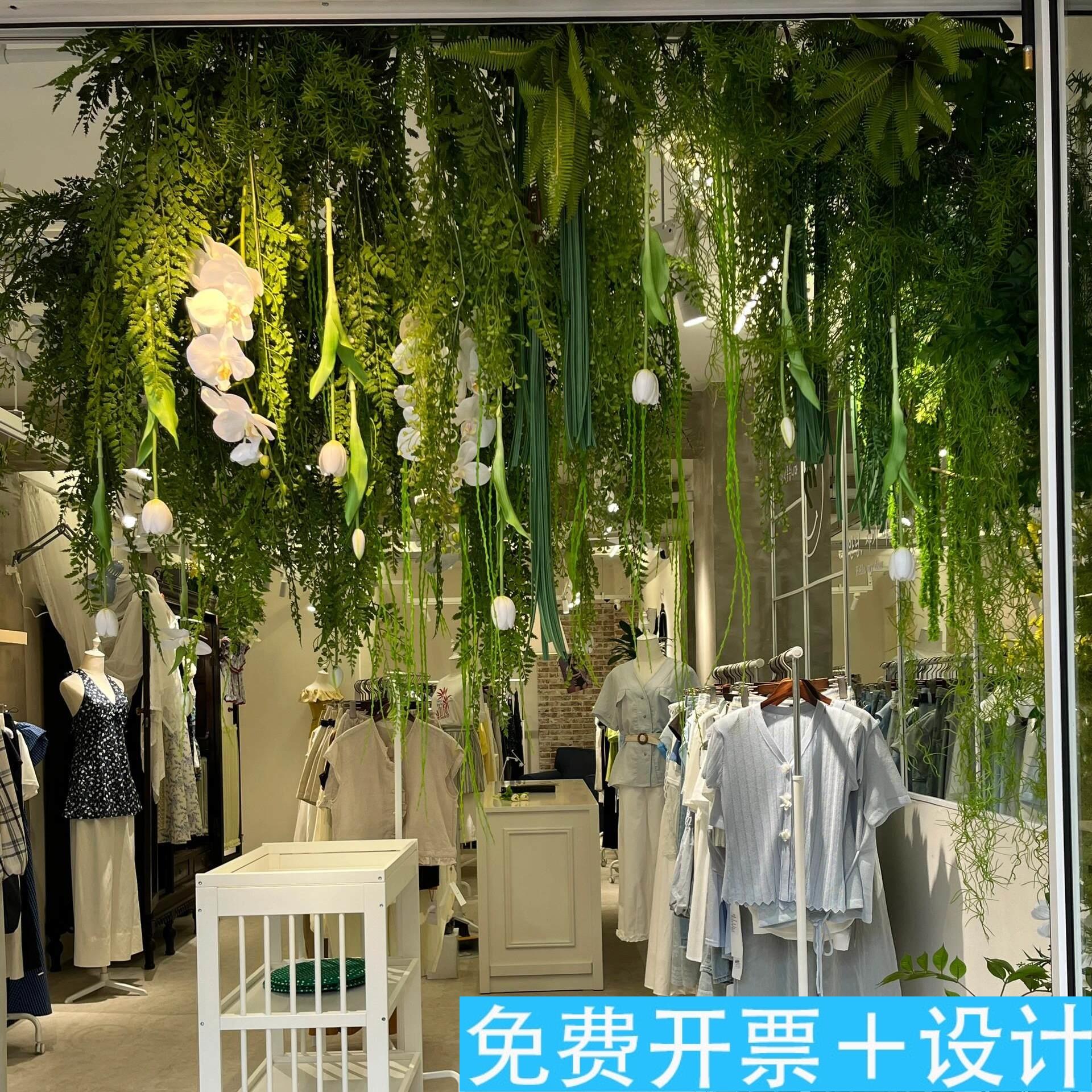 氛围感春日服装店门头仿真