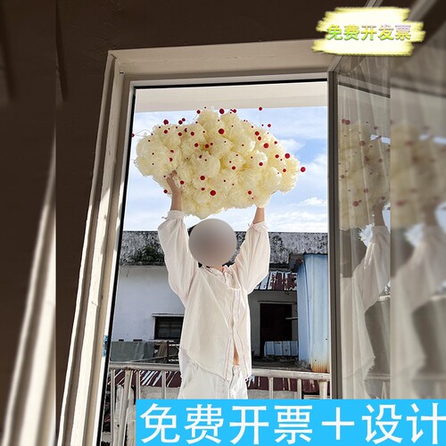 创意洗澡球云朵店铺橱窗拍