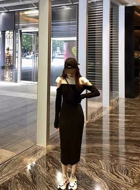 欧洲站秋季2024新款女装法式长款毛衣裙露肩针织连衣裙设计感小众