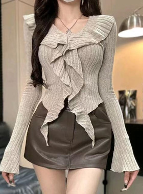 设计感V领喇叭袖不规则长袖t恤女早秋气质辣妹洋气荷叶边打底上衣