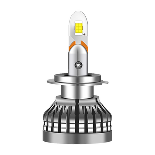 解放新j6p德龙m3000大货车远近光大灯泡改装前雾灯24V大灯H7H4h3