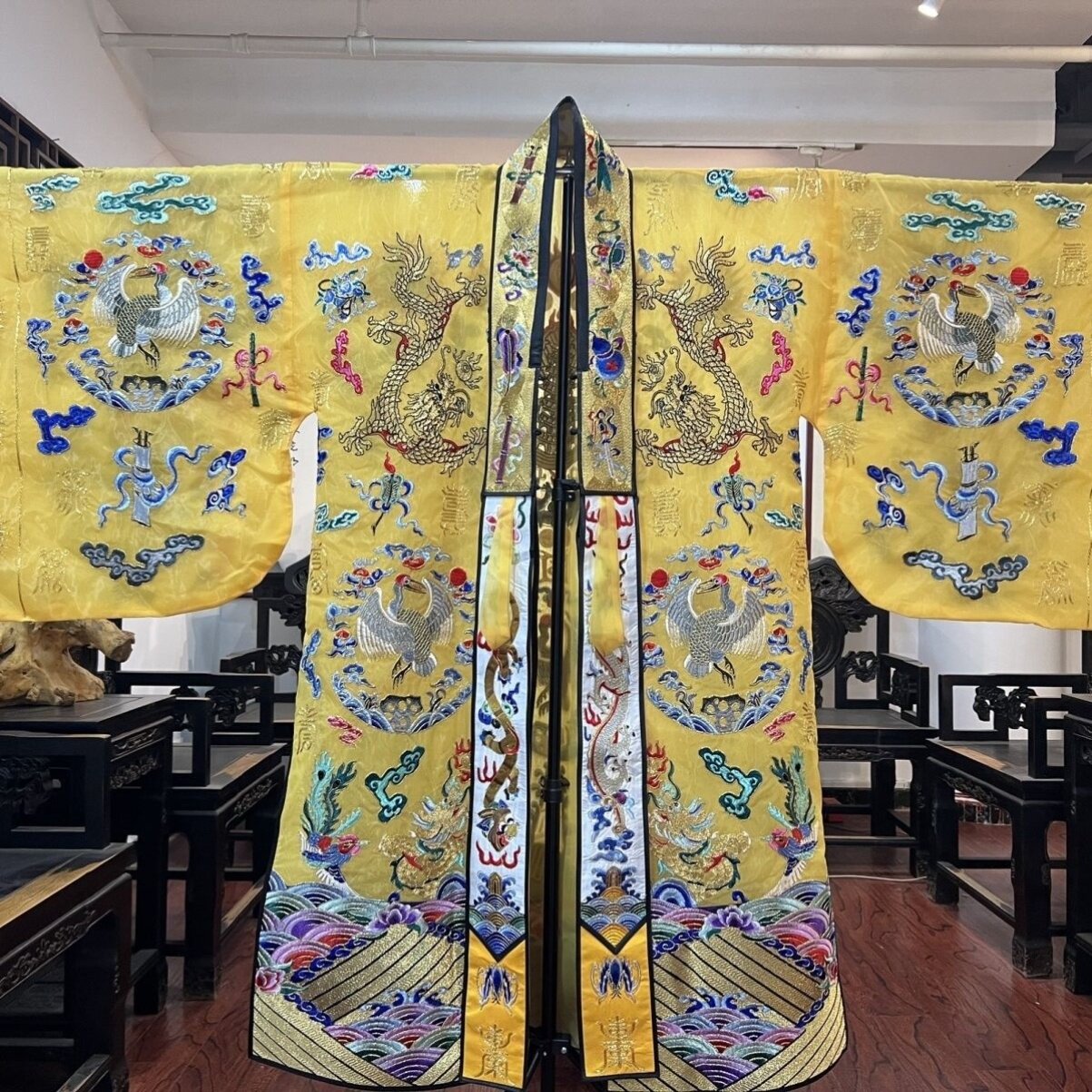 特卖道士服高功服黄色轻薄纱料九鹤萧台二十八星宿小袖法衣降衣道