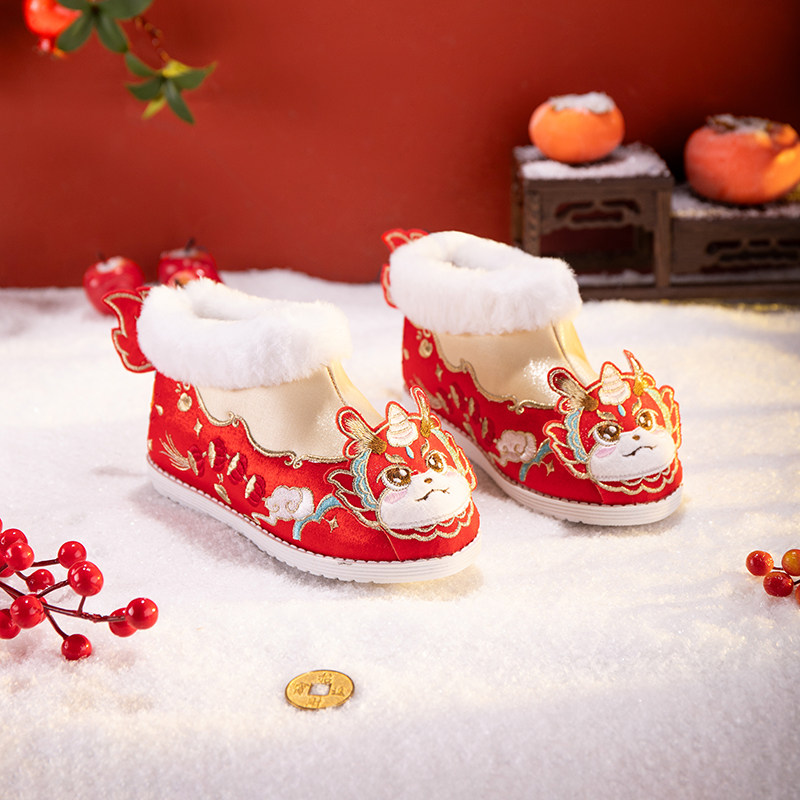 汉服鞋女儿童冬季加绒红色喜庆过年拜年鞋卡通龙头刺绣防滑绣花鞋