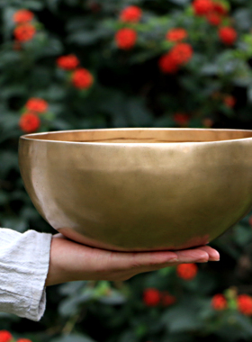 尼泊尔手工颂钵桑塔钵满月钵西藏佛音碗瑜伽冥想静心乐器音钵铜磬