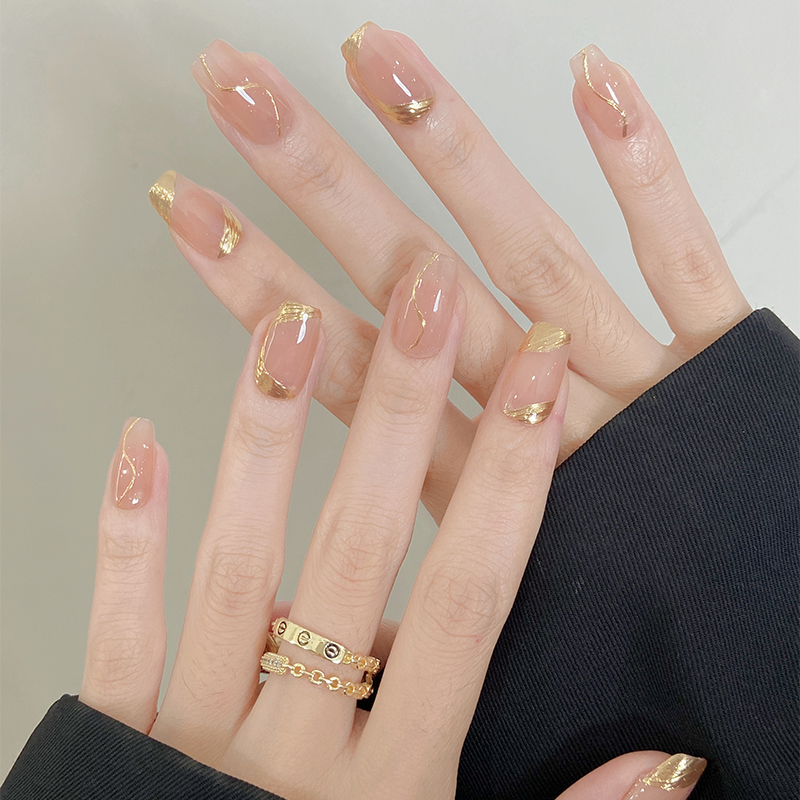 裸色法式金色魔镜粉线条穿戴甲