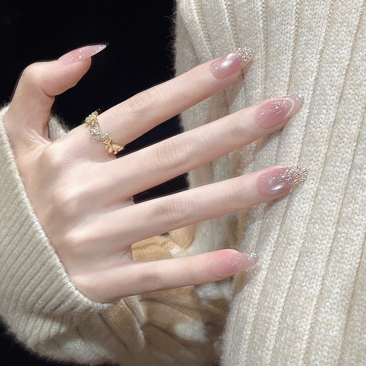 紫色法式猫眼指尖闪钻迷人穿戴甲